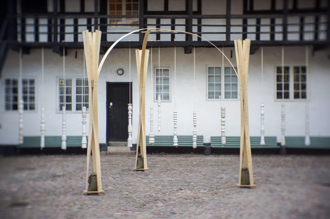 Defining Inhabitable Space through Form-Generation driven by Complex Wood Joinery